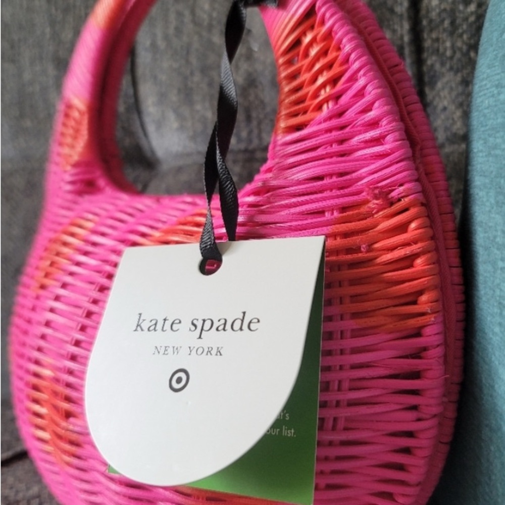 Kate Spade Pink and Polka Dot Wicker Crescent Bag. NWT - Picture 4 of 5